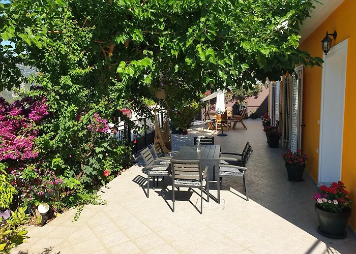 아파트 The Yellow House Ii 2br Retreat Near Myrtos